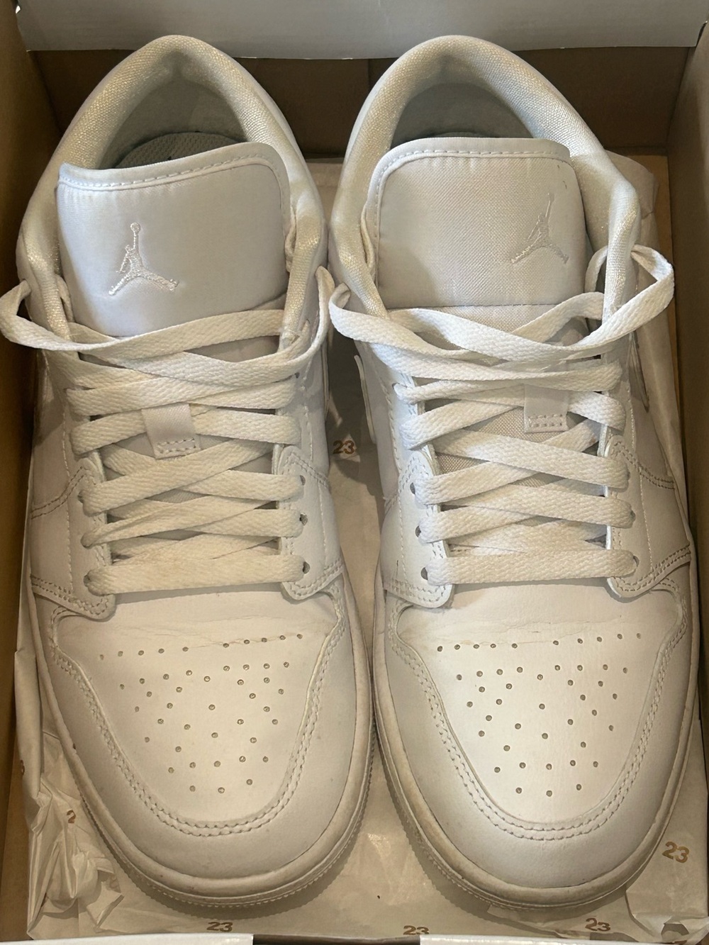 Women’s Air Jordan 1 Lows Size 9 White/White